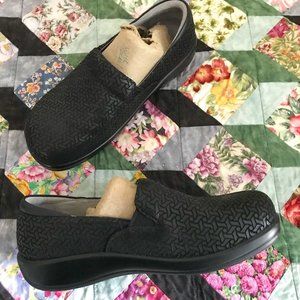 Alegria Keli Escher Size 39 Black Leather NEW w/o box, gorgeous texture comfort